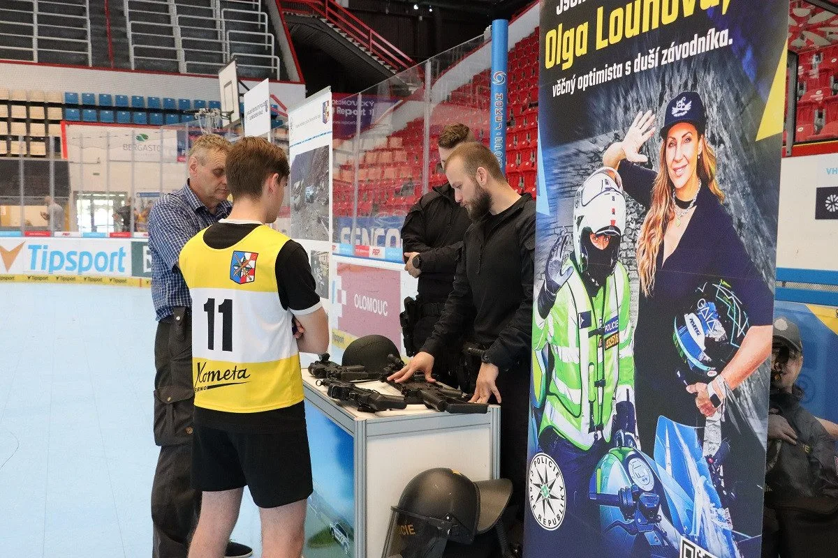 Velká policejní akce s bohatým programem vypukne na hokejovém stadionu (nejen) pro fanoušky HC Olomouc a Policie ČR