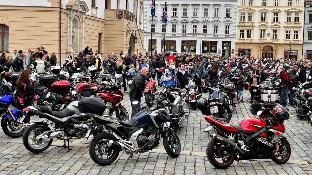 Olomouc odmítla povolit tradiční motorkářské zahájení sezony na náměstí. Po 15 letech