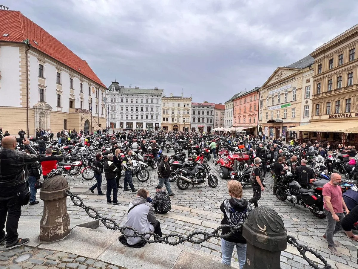 Olomouc odmítla povolit tradiční motorkářské zahájení sezony na náměstí. Po 15 letech