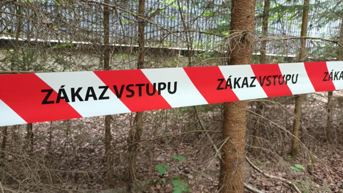 FOTOGALERIE: U Vikantic začala po čtyřiceti letech likvidace skladu jedovatých látek