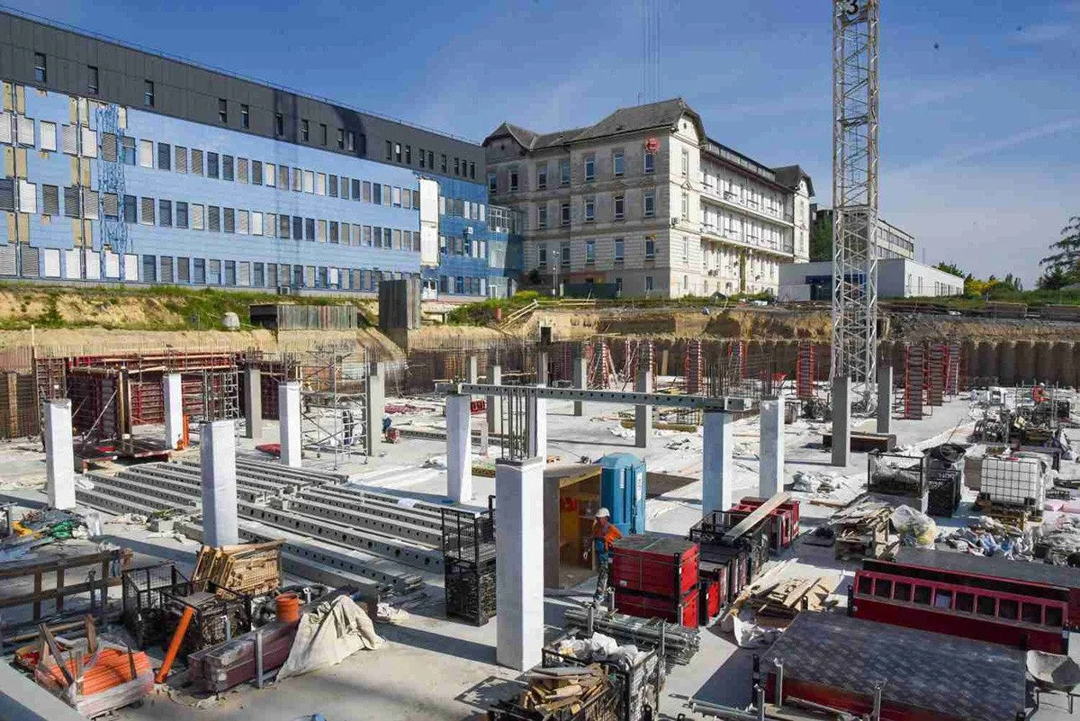 Výstavba pavilonu B v areálu Fakultní nemocnice Olomouc