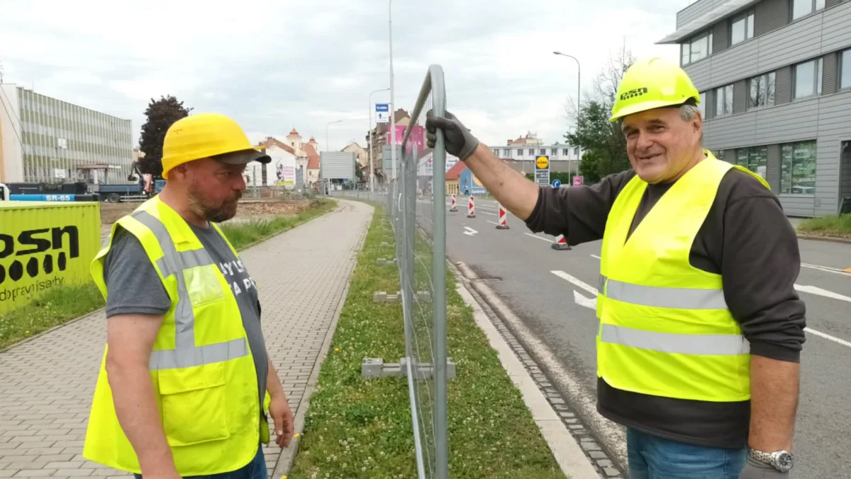 FOTOGALERIE: Neprůjezdný Prostějov. Kvůli stavbě parkovacího domu radnice uzavřela část městského okruhu