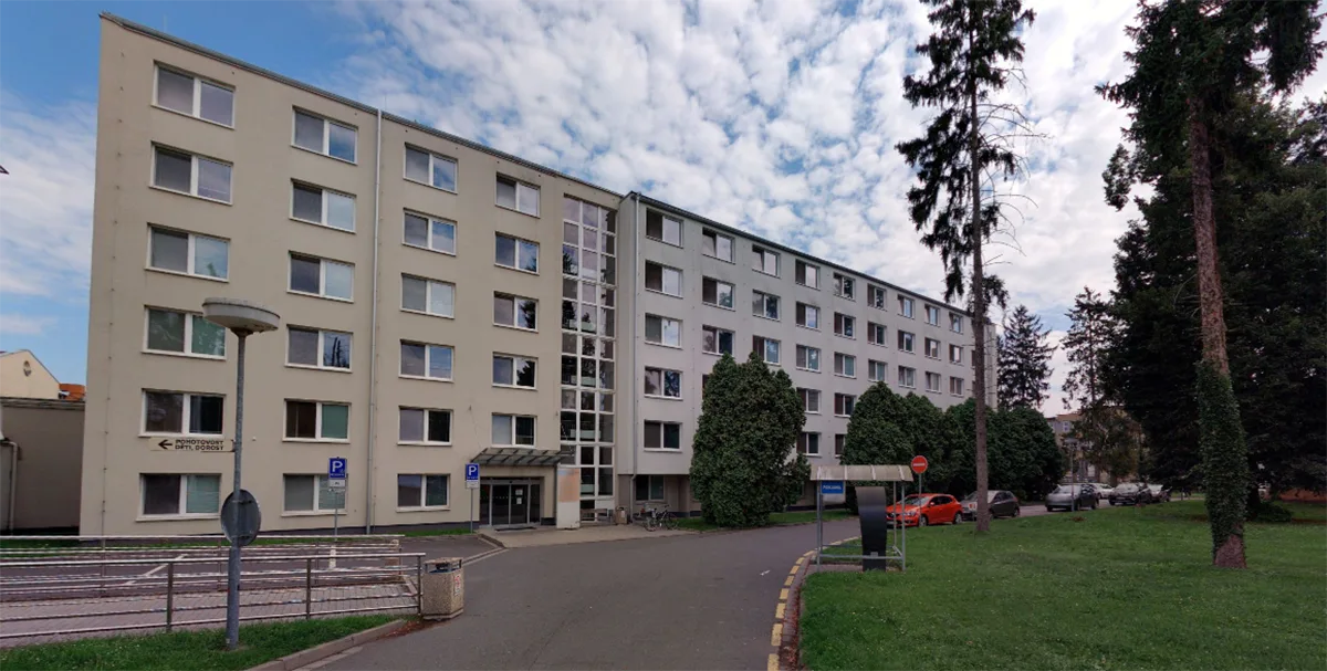 Pavilon operačních oborů s označením E bude sídlem nového rehabilitačního lůžkového oddělení - ilustrační foto