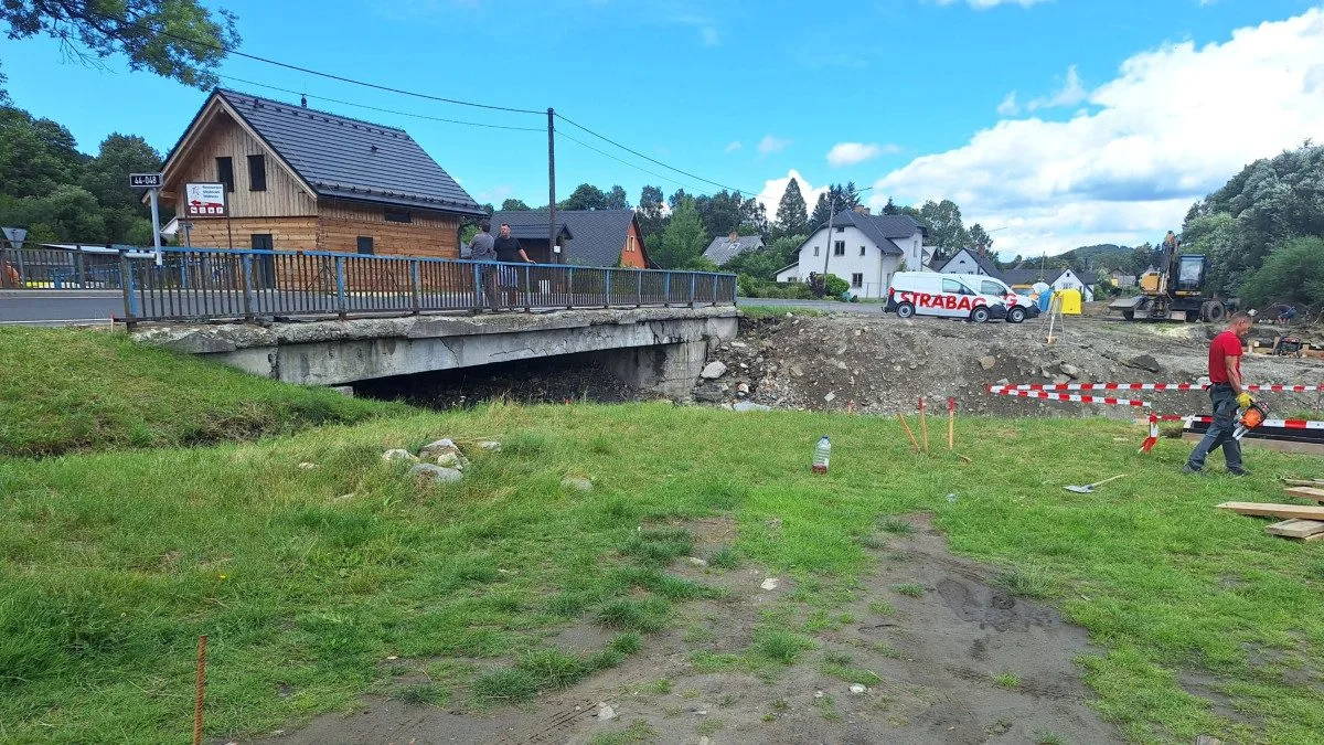 Lidé v Domašově na Jesenicku se dočkají dvou nových mostů. Loni je poničily povodně