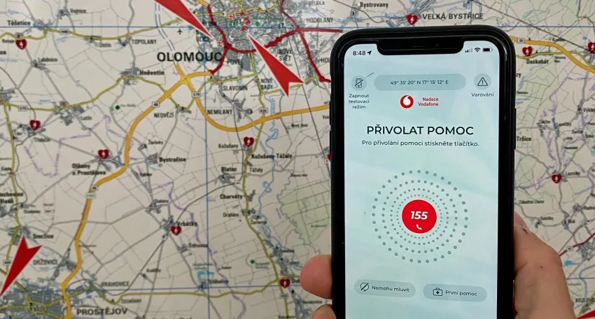 Nemohl mluvit, přesto si přivolal pomoc. Aplikace Záchranka zachraňuje životy