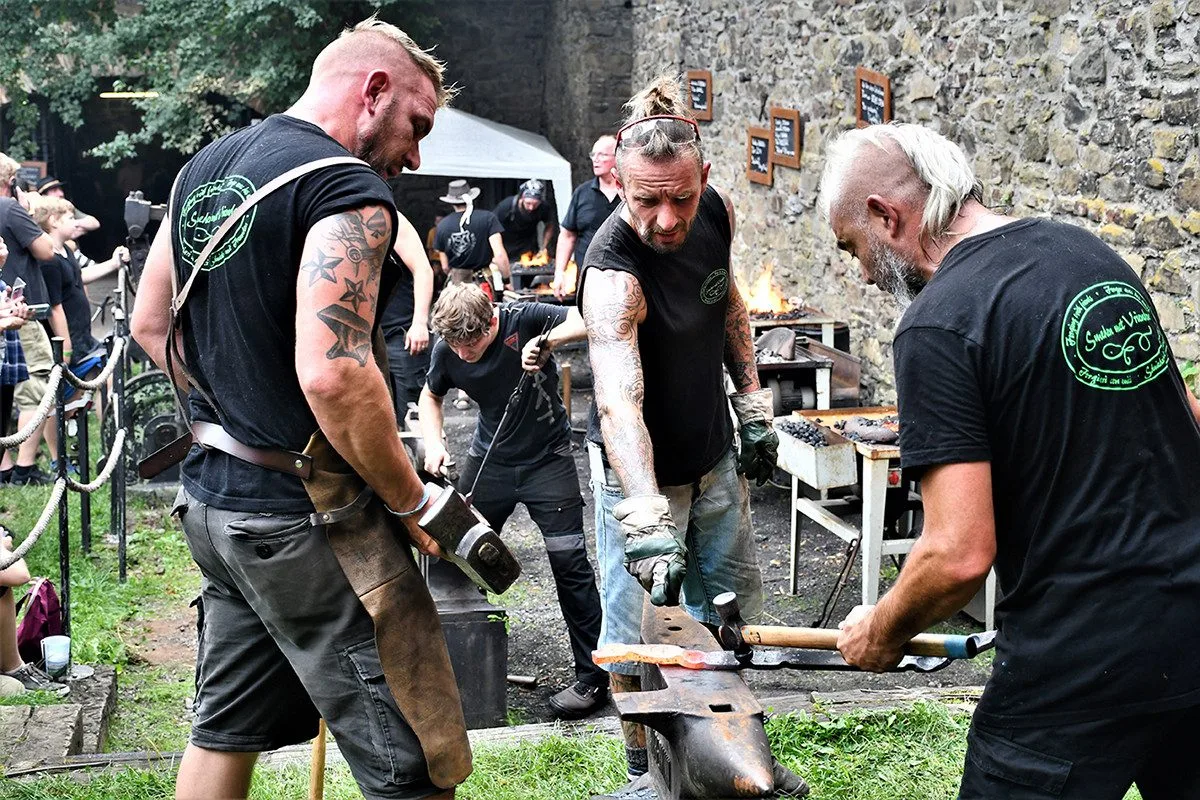 Helfštýn centrem ohnivého řemesla. Festival Hefaiston ukáže umění kovářských mistrů