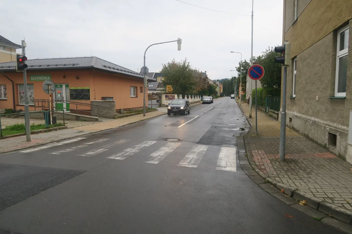 Kdo může za srážku Audi s Kodiaqem v Šumperku? Jel jsem na zelenou, tvrdí oba řidiči