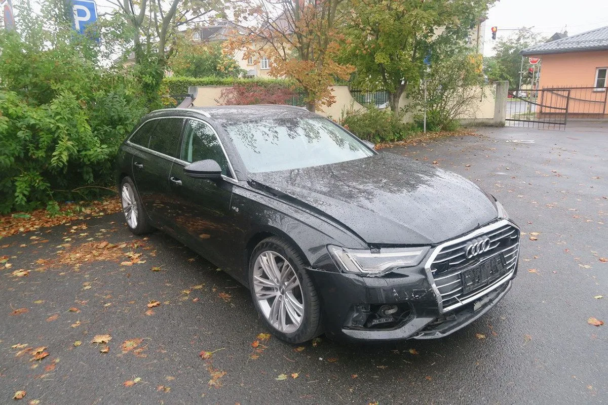Kdo může za srážku Audi s Kodiaqem v Šumperku? Jel jsem na zelenou, tvrdí oba řidiči