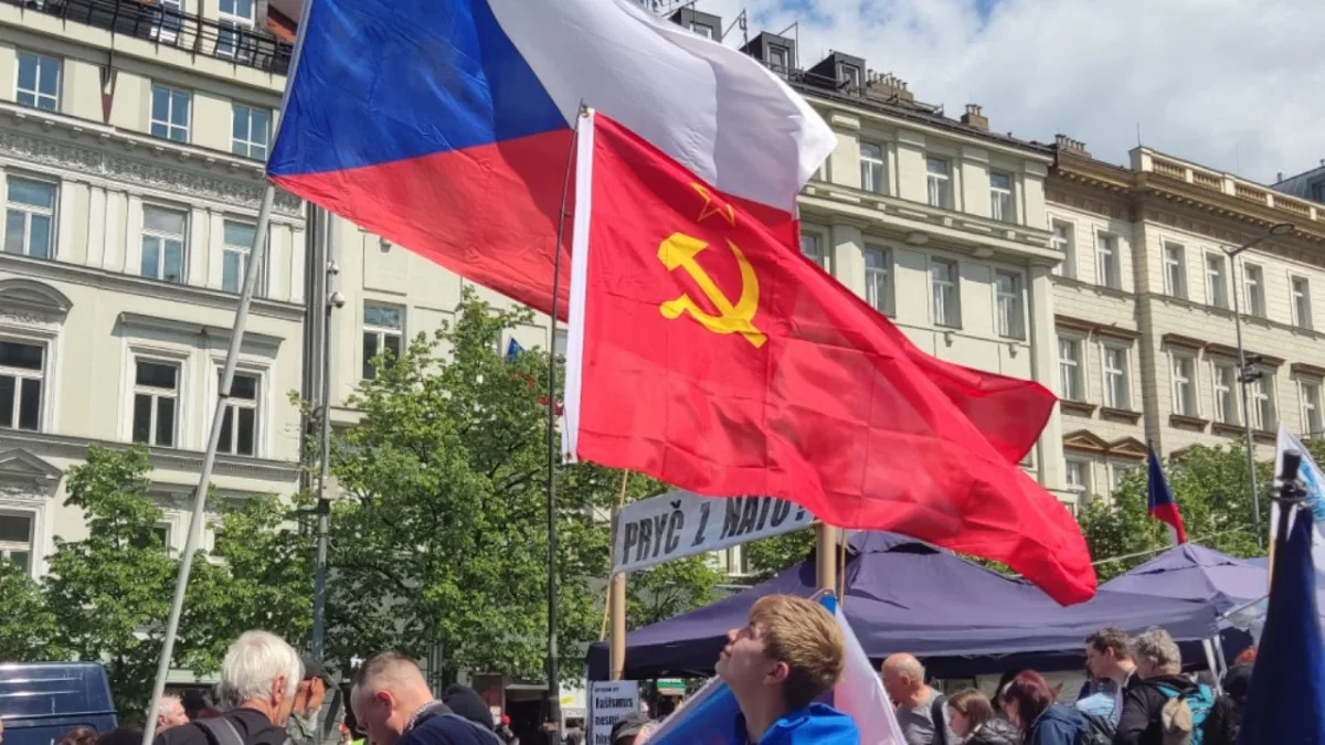 KOMENTÁŘ: Politika, jakou si (ne)pamatujeme