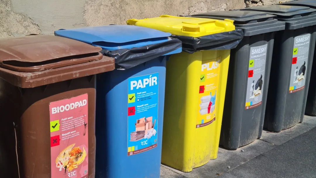 Mohelnice spouští čipování odpadů, aby lidé více třídili. Odměnou bude nižší platba