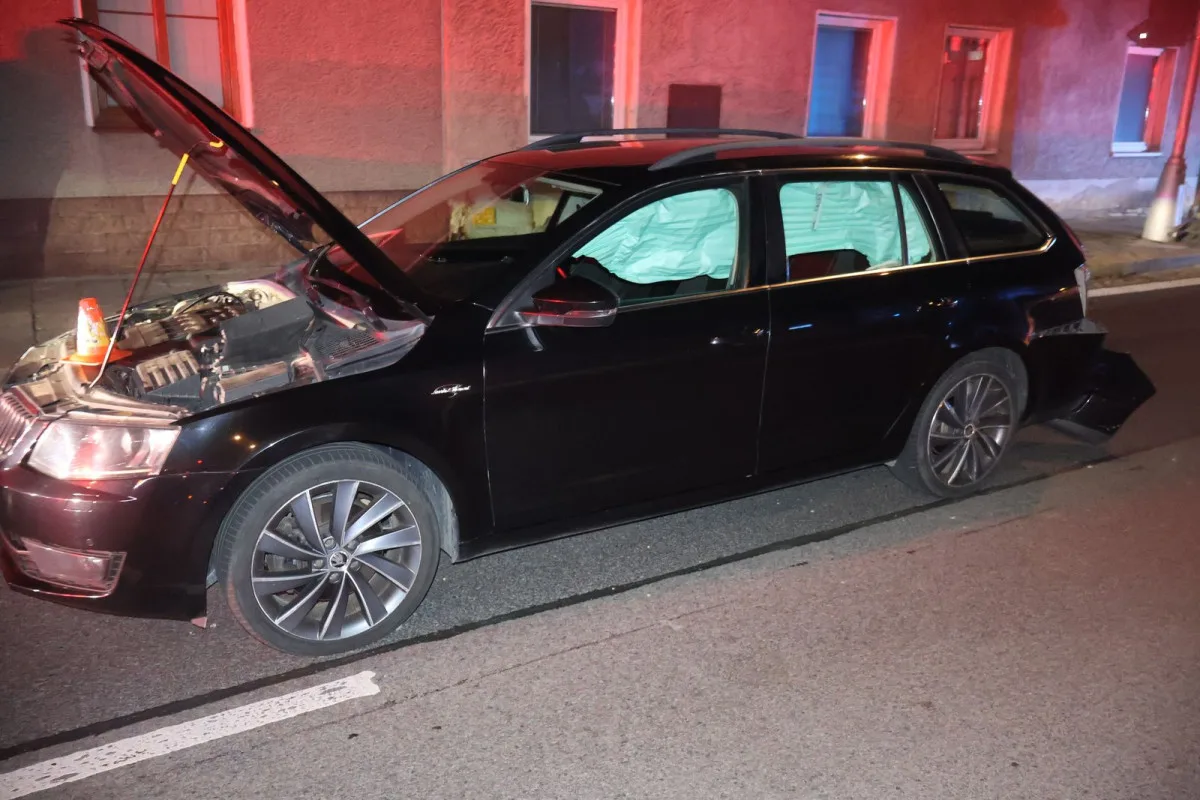 Se dvěma a půl promile vletěl u Hornbachu do dalšího autoa. Zranil dvacetiletého řidiče