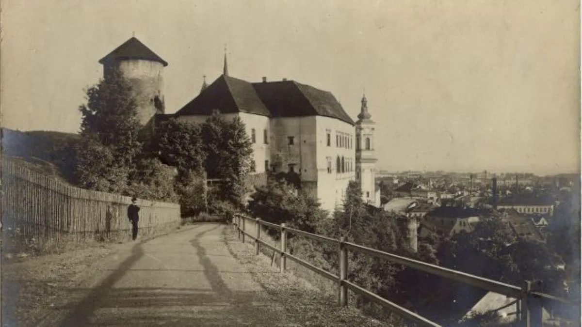 historie-01
