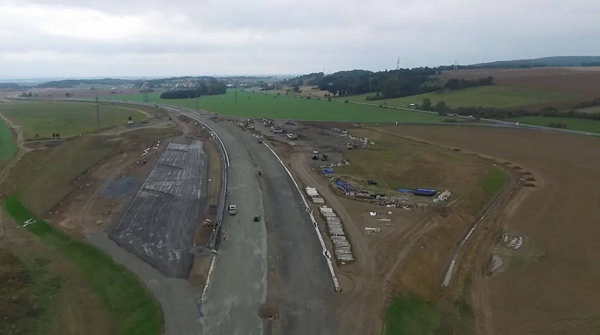 D55 u Kokor jde do finiše. Krátká uzávěra přetne vytížený tah mezi Olomoucí a Přerovem