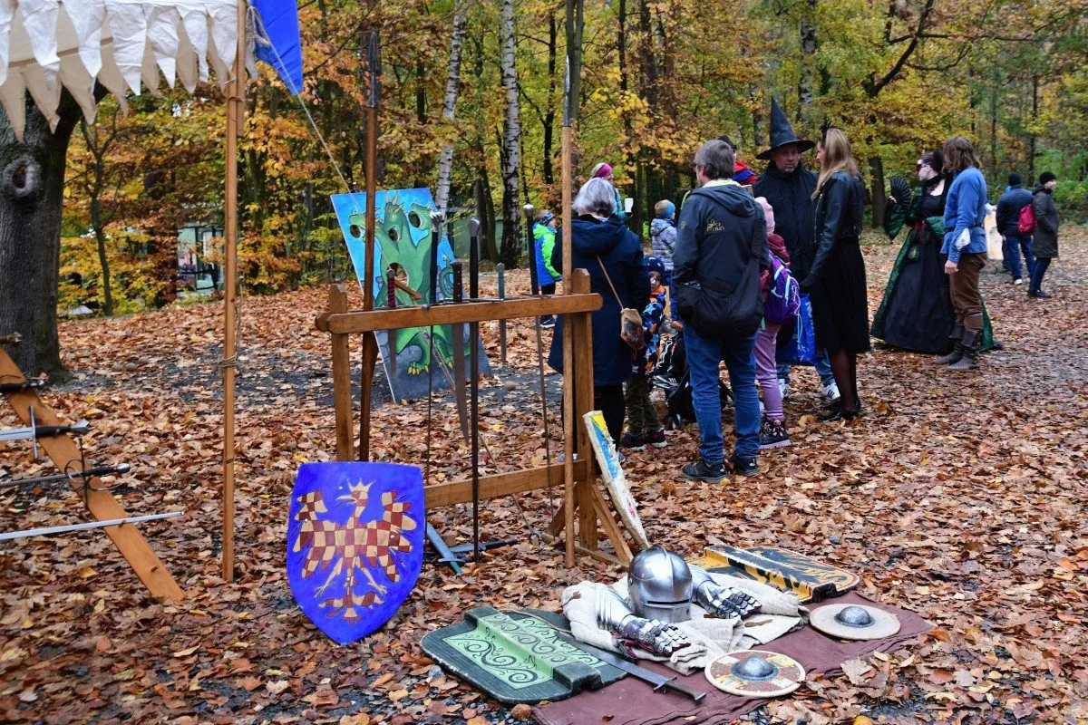 FOTOGALERIE: Strašidelné zoo praskalo ve švech, dnes je na programu světelná show