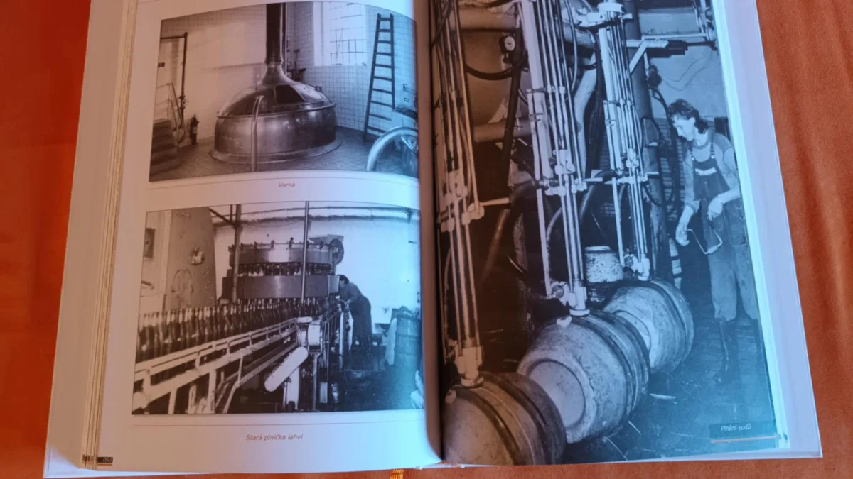 Fotografie, etikety, historie. Zašlá sláva prostějovského pivovaru ožívá v nové representativní publikaci