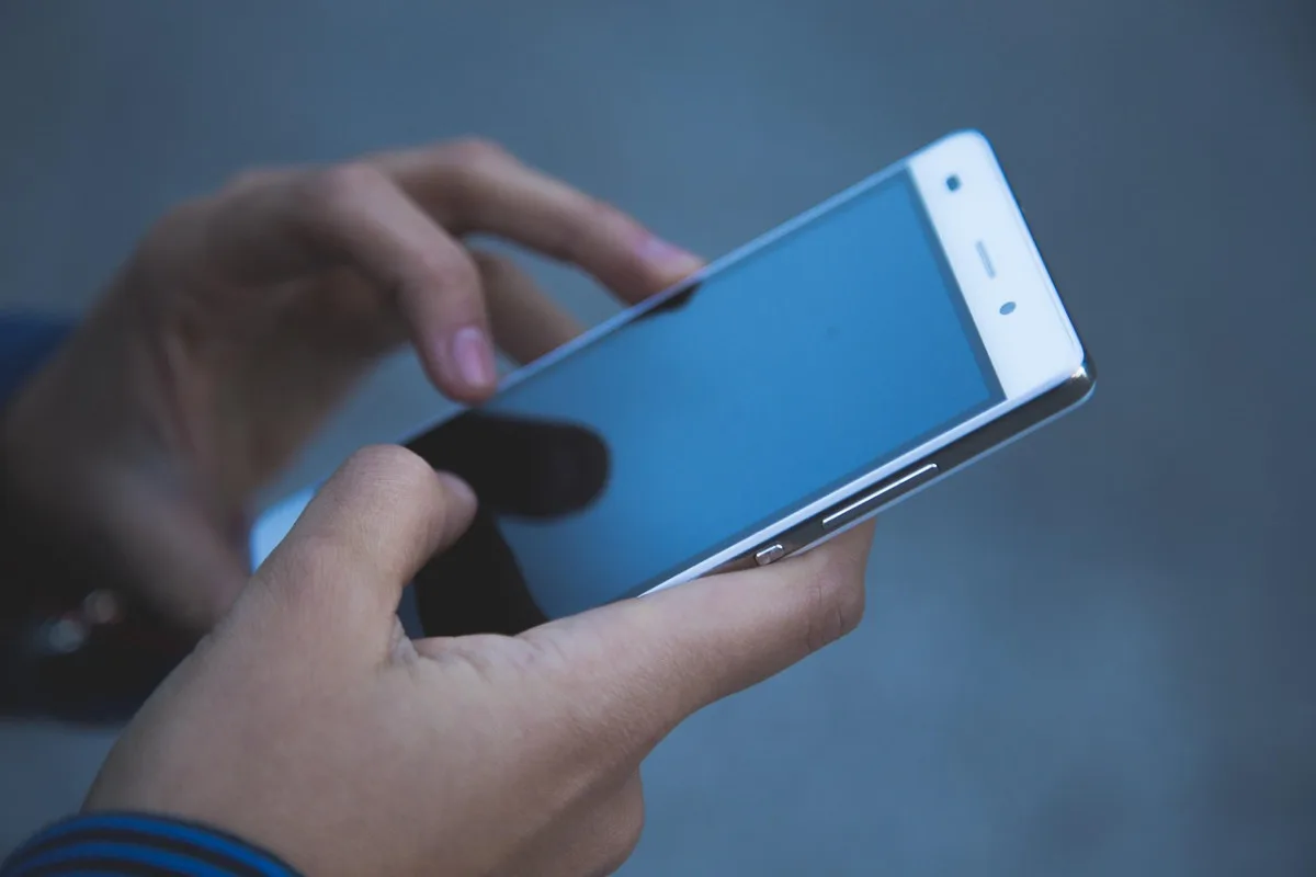 QR kódy, hesla a aplikace. Jak nás digitální svět drží v šachu