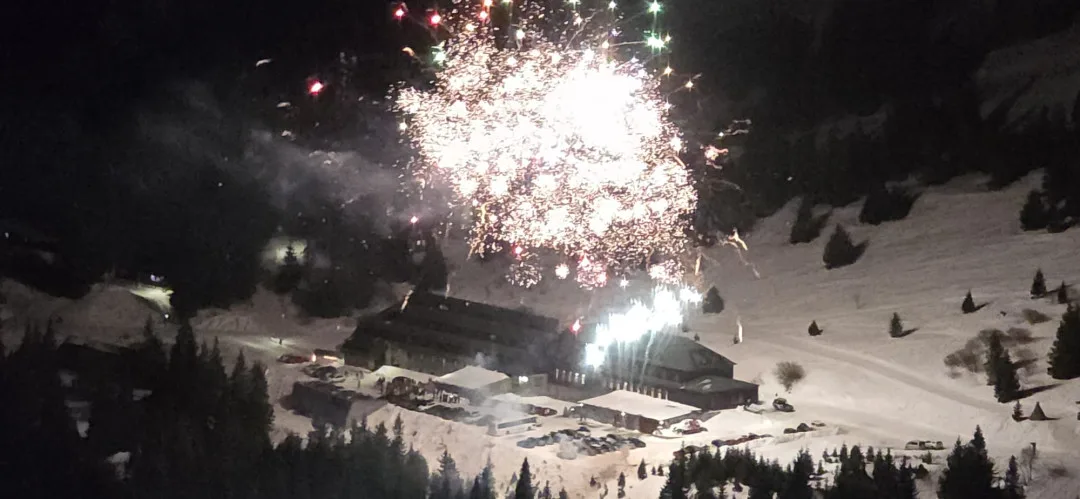 Konec pyrotechniky v Jeseníkách. Mohutný ohňostroj na Ovčárně by se už neměl opakovat