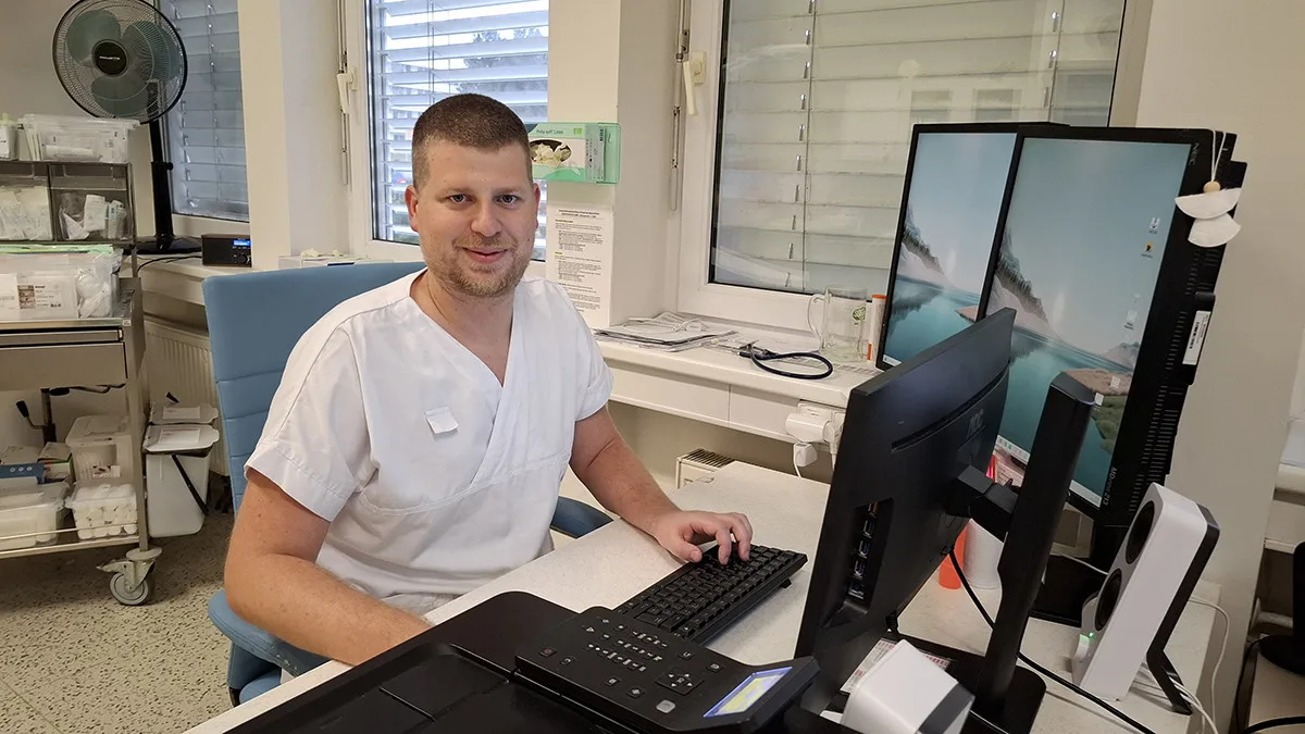 Plastický chirurg Michal Janák se bude věnovat pacientům také v prostějovské nemocnici