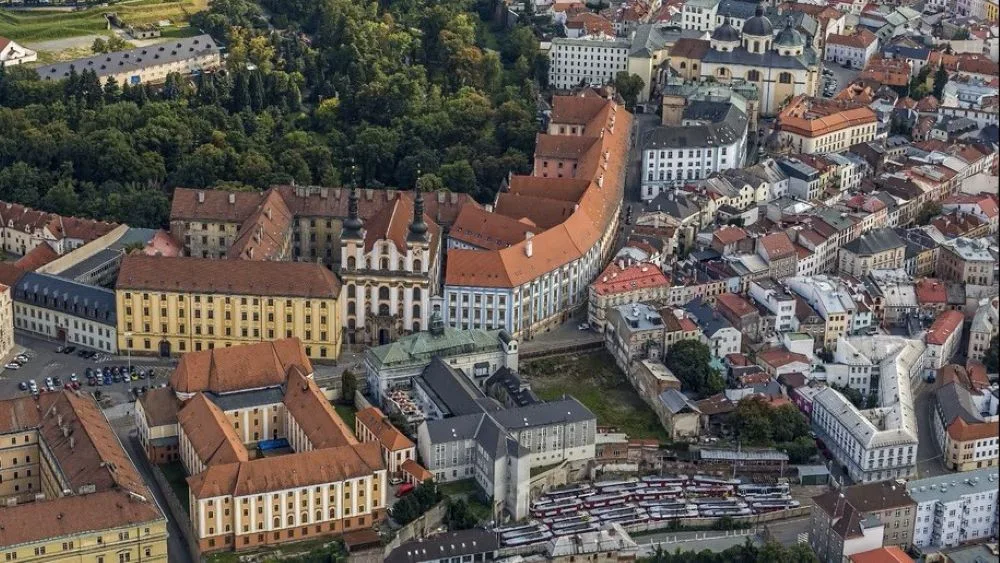 101-letecka-olomouc