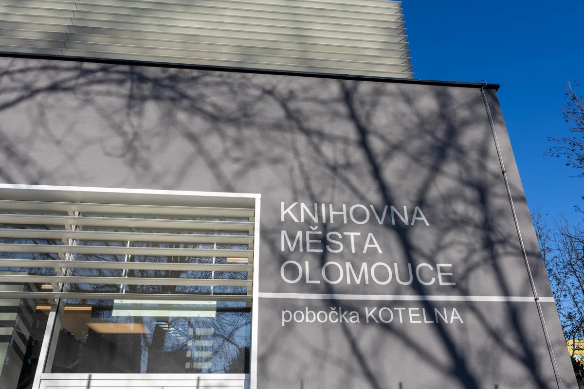 FOTOGALERIE: Tisíce knih i skluzavka. V Olomouci se brzy otevře moderní knihovna na sídlišti