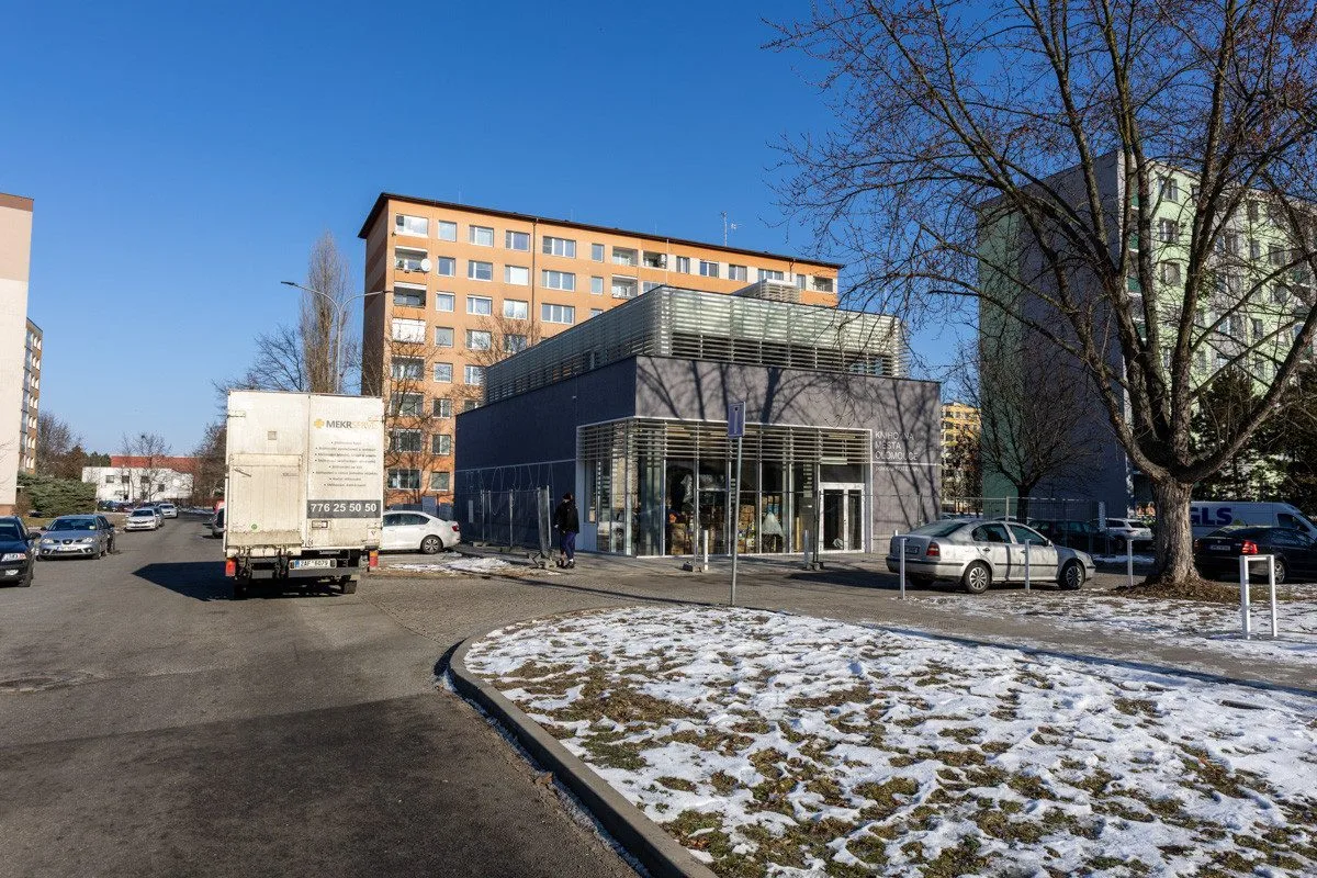 FOTOGALERIE: Tisíce knih i skluzavka. V Olomouci se brzy otevře moderní knihovna na sídlišti