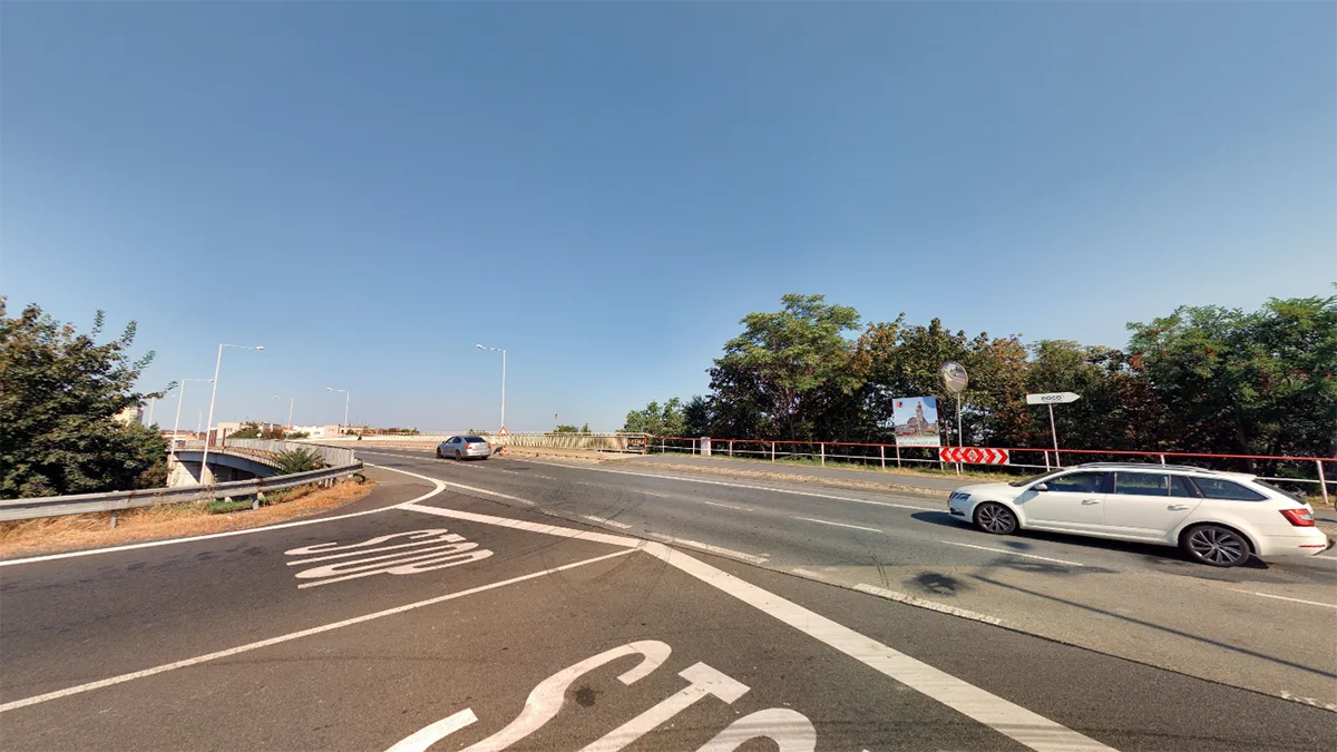 Křižovatka za dálničním sjezdem z D46 v ulici Kralické v Prostějově