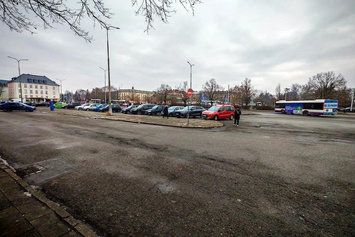 Bývalý autobusák v Olomouci projde opravou na etapy. V budoucnu má dostat novou tvář