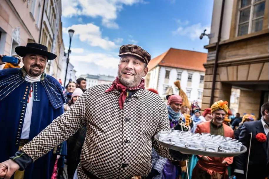 TIP NA VÍKEND: Olomoucký masopust nabídne zabijačkové speciality, jarmark a zábavu