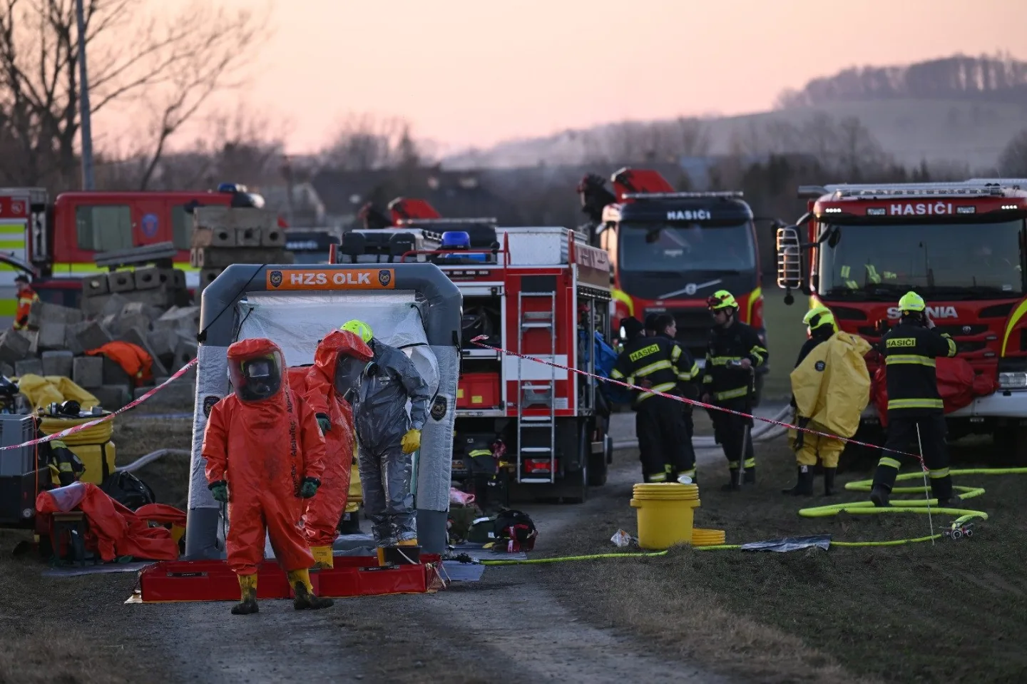 FOTO, VIDEO: Peklo v Hustopečích. Před rokem havaroval vlak s benzenem, jak to vypadalo?