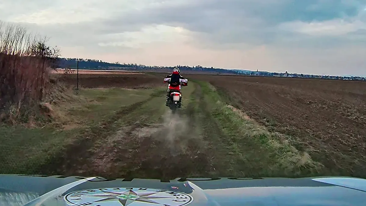 Opilého hazardéra dostihli policisté. O pár dnů dřív měl 4 promile v autě
