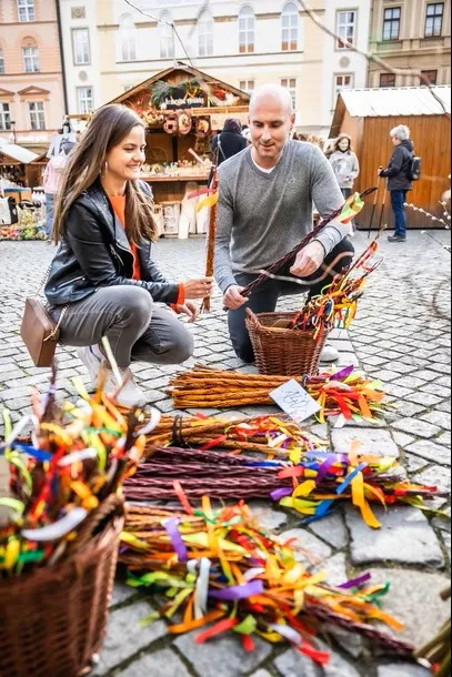 V centru Olomouce začíná Velikonoční jarmark. Nabídne řemesla, dílničky i prohlídky zajímavých míst