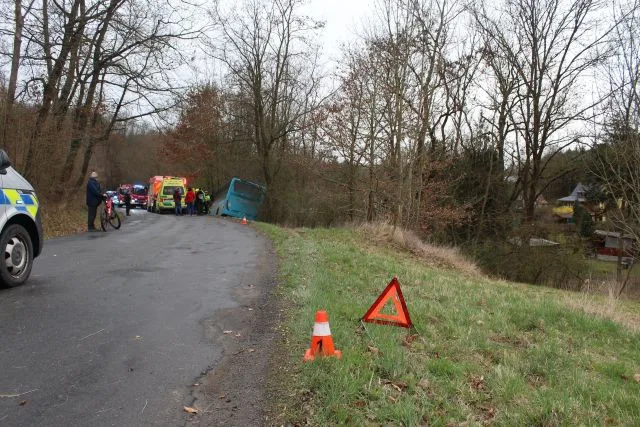 Opilý řidič autobusu MHD havaroval u Přerova. Dostane okamžitou výpověď, primátor zuří