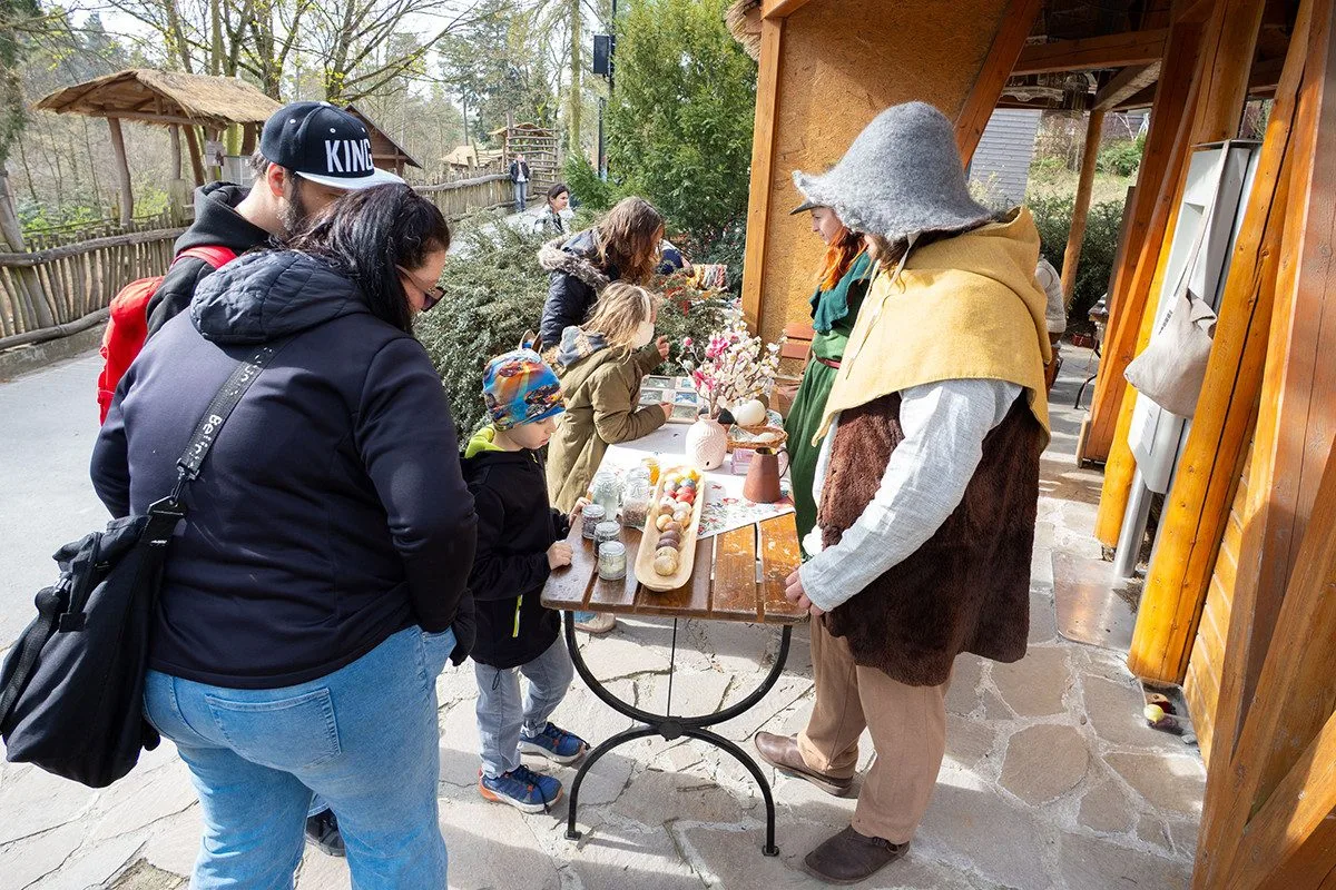 Zoo Olomouc přilákala o Velikonocích přes 15 tisíc lidí. Řeší se navýšení parkovacích kapacit
