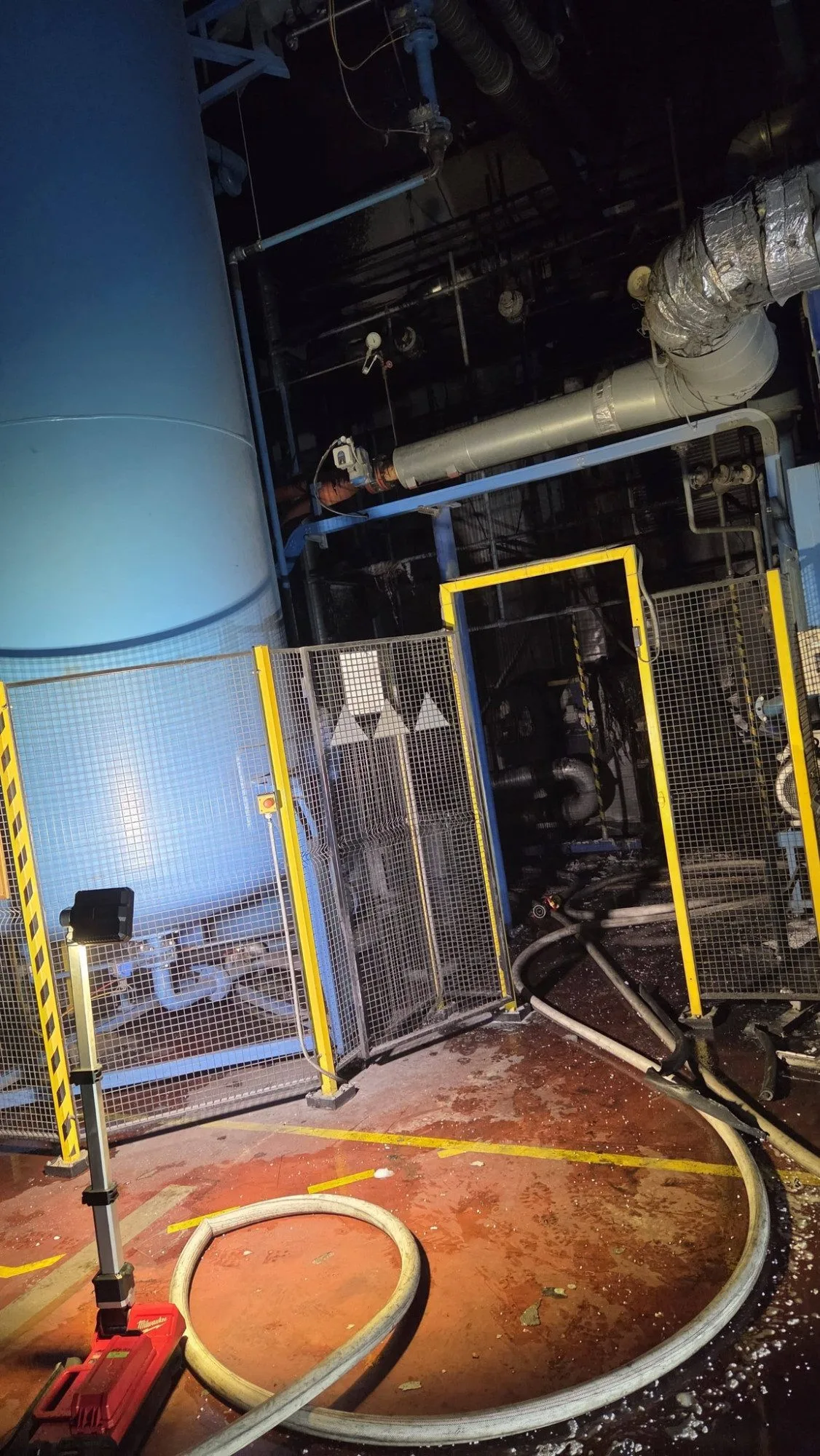 V Lipníku n. Bečvou hořela technologie a silo na výrobu polystyrenu. Škoda bude přes milion