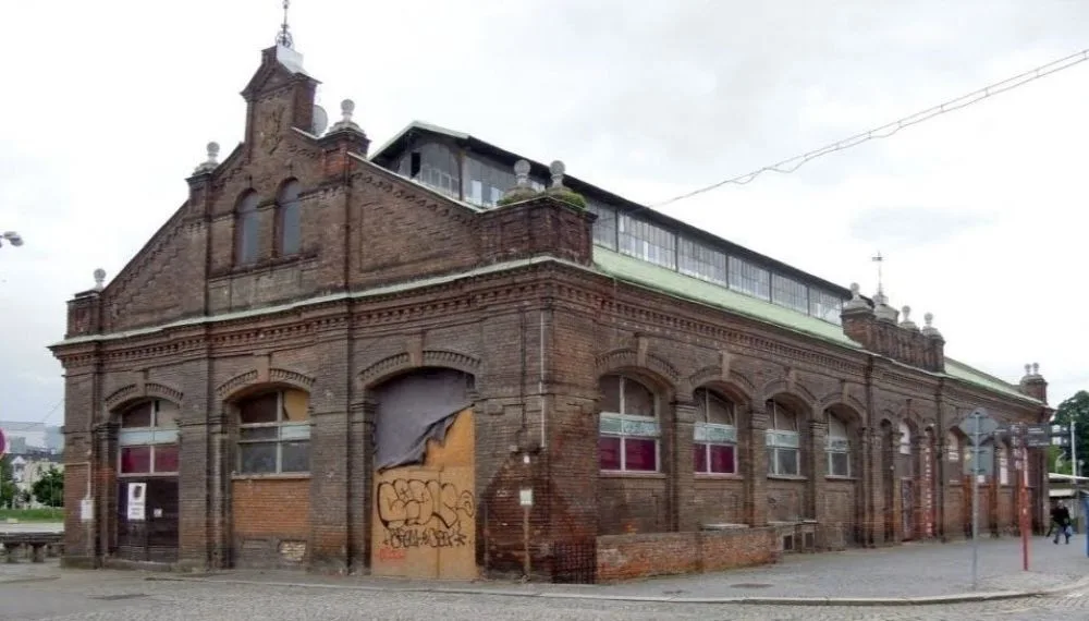 Městská tržnice v Olomouci má nového majitele. Budovu kupuje zhruba za 50 milionů podnikatel Ilja Spurný
