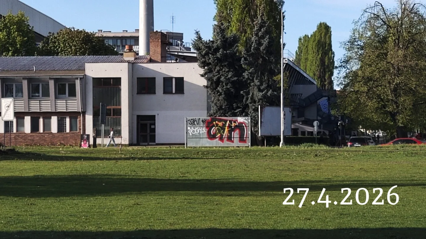 Hejčín trápí sprejeři. Členové komise městské části je vyfotili a obrátili se na policii