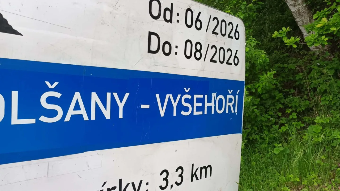 Cestování do Jeseníků a do Polska zkomplikuje oprava na Šumpersku. Silnice má trhliny