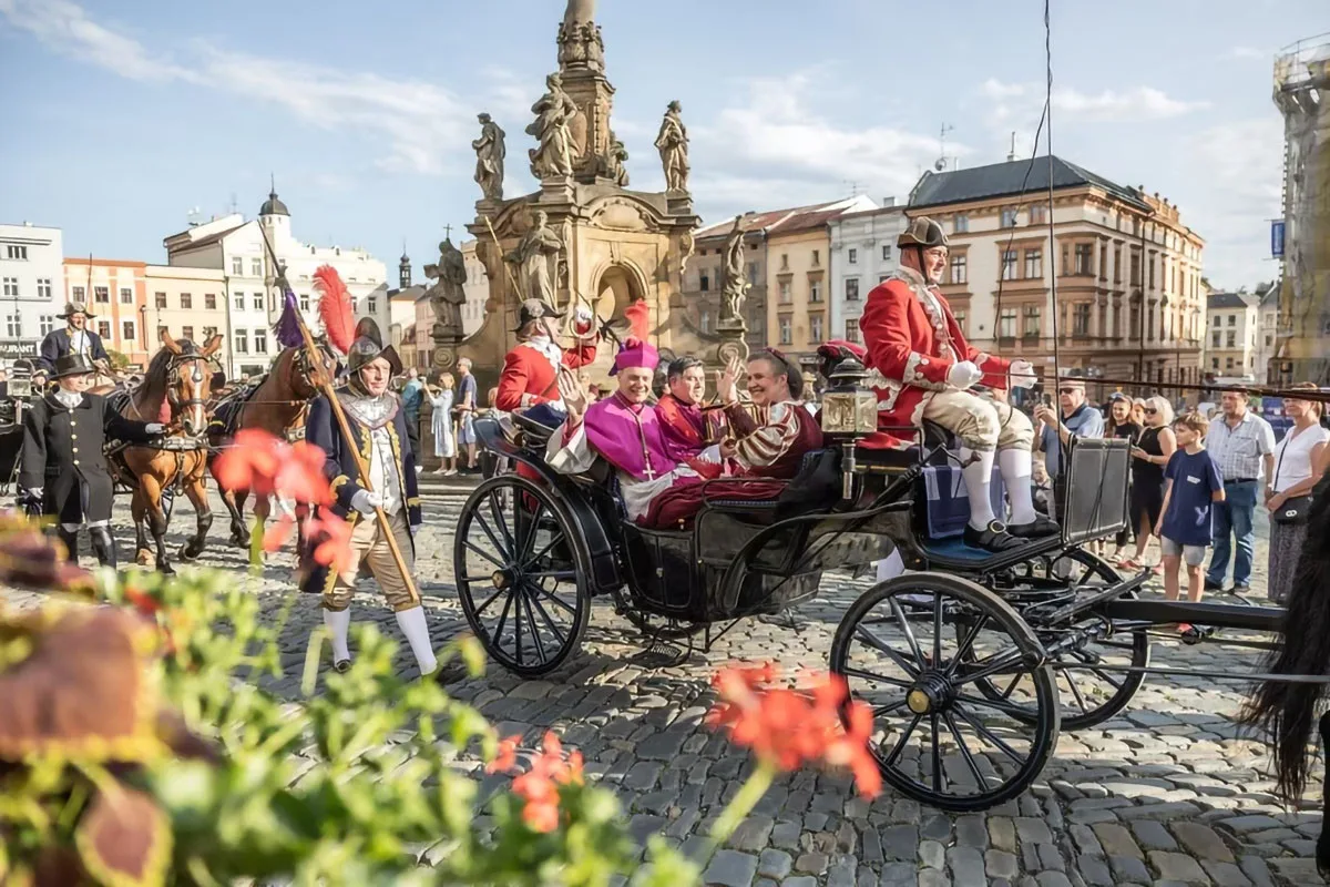 TIP NA VÍKEND: Svátky města začínají. Nabídnou průvod, koncerty a oslavu patronky svaté Pavlíny