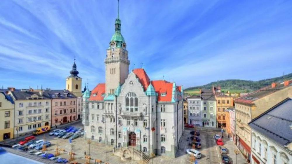 V Šumperku už se neupečete. Radnice se kvůli letním teplotám otevře v sedm hodin ráno