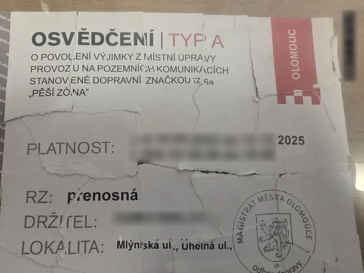 Řidič při kontrole roztrhal povolení k vjezdu do pěší zóny