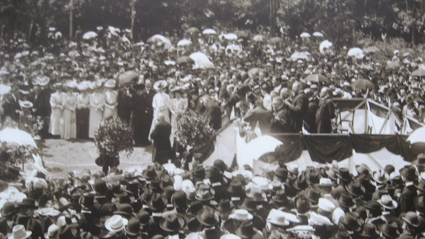 Slavnost položení základního kamene k Národnímu domu v Prostějově 24. 5. 1906