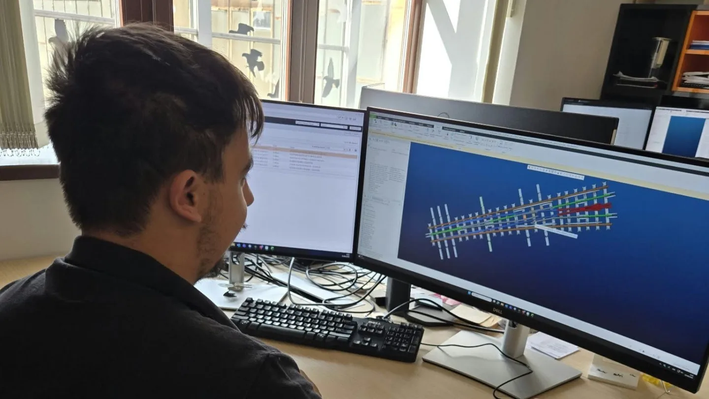 Sedmdesát let historie výroby výhybek v Prostějově digitálně. Pomáhají studenti