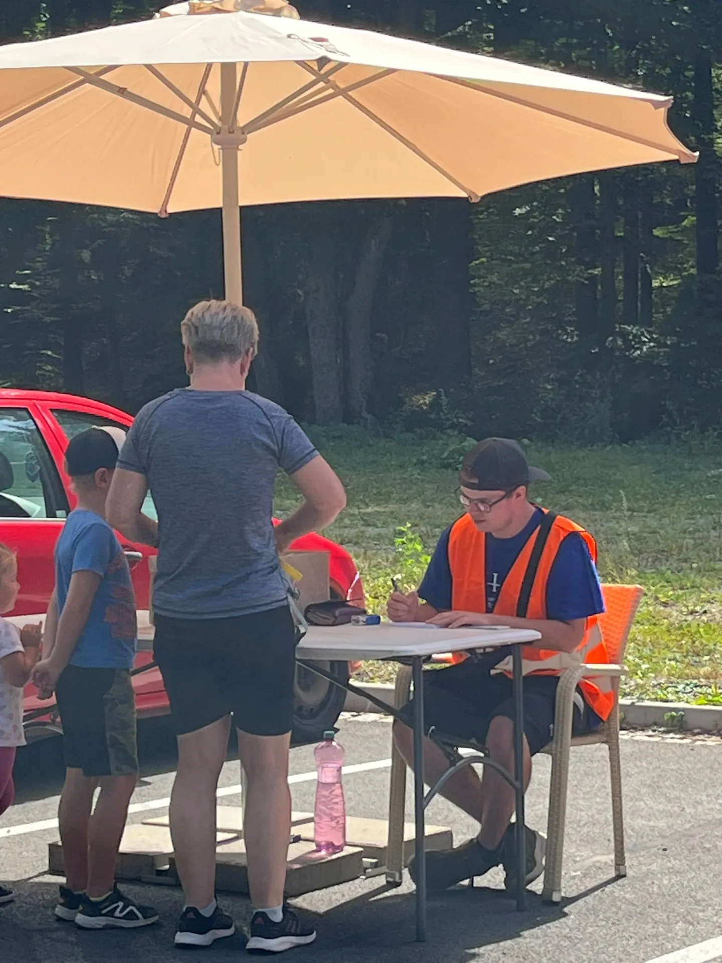 V Karlově studánce vzniklo nové parkoviště. Lázeňským hostům nabídne sto míst