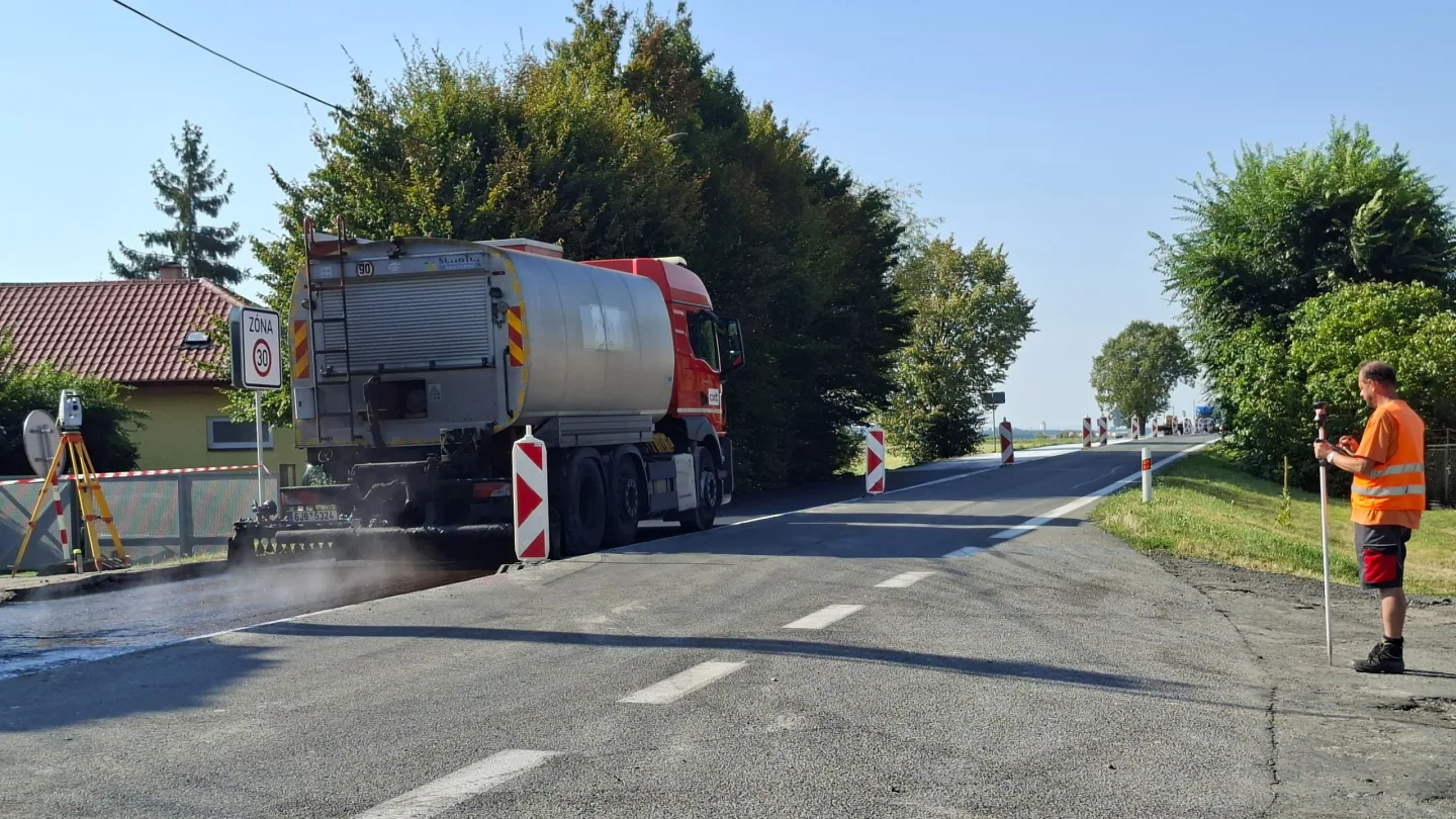 Pozor v Dolanech. Frekventovaný tah na Šternberk se od zítřka na dva dny uzavře