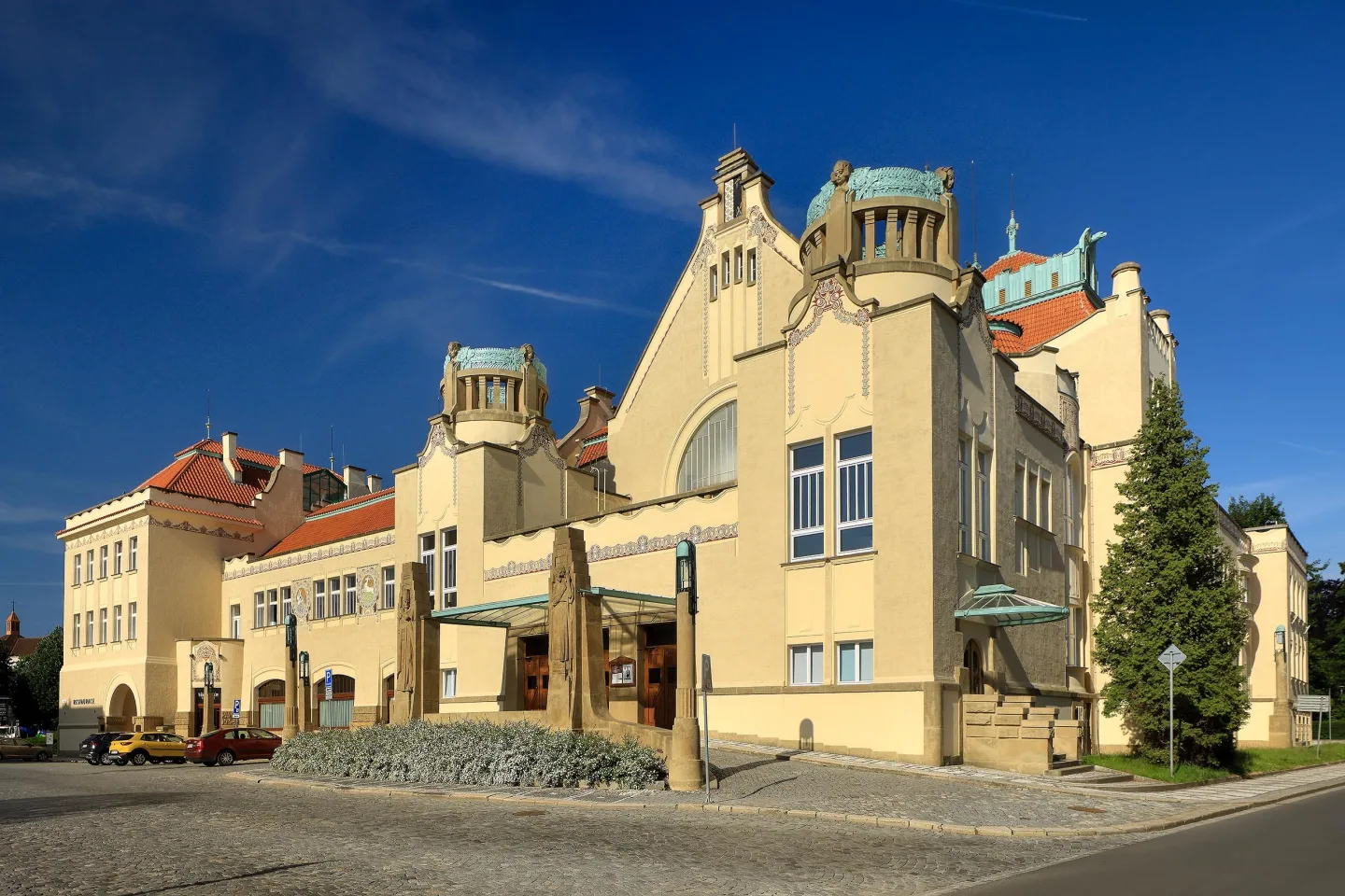 Národní dům v centru Prostějova pohlídají kamery. Město za ně dá 160 tisíc korun