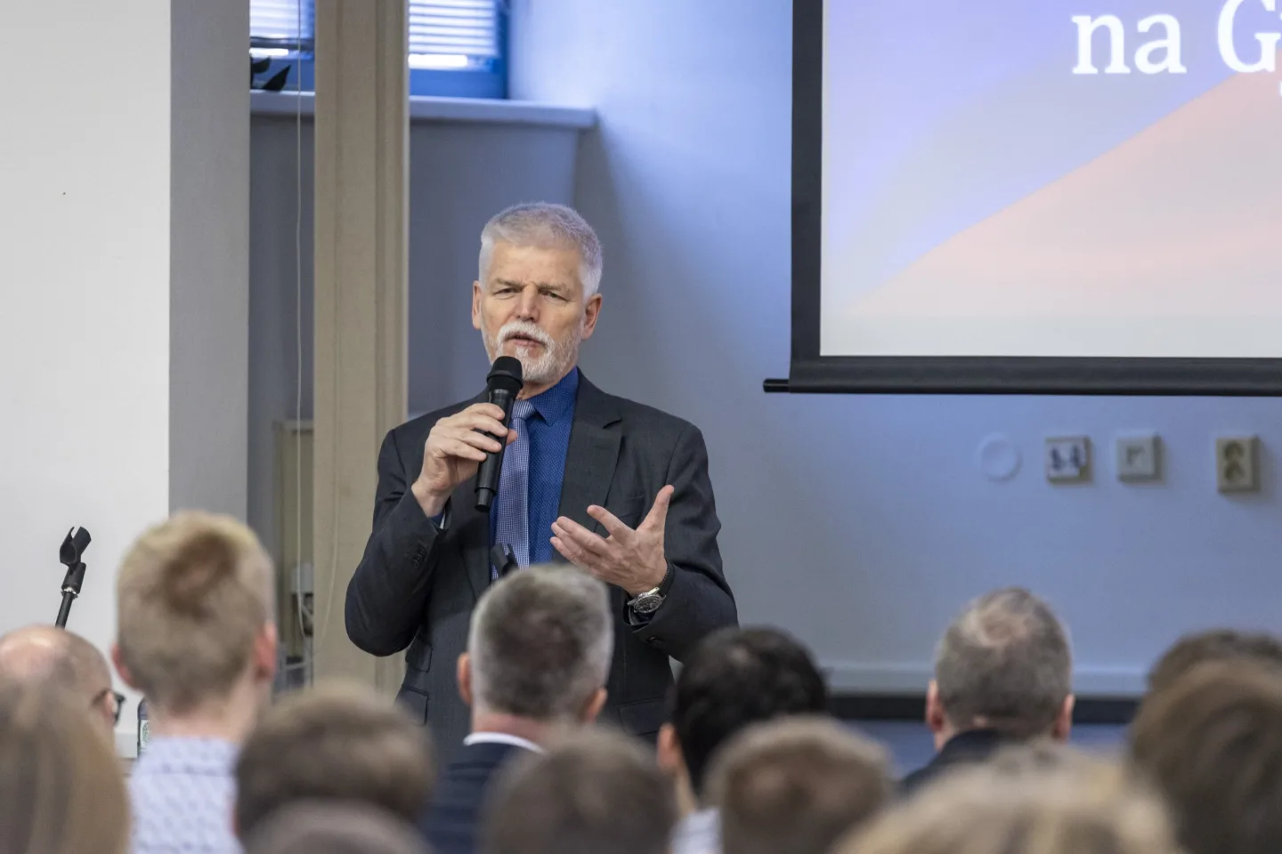 První školní den s hlavou státu. Za žáky na Konicko přijede prezident Pavel