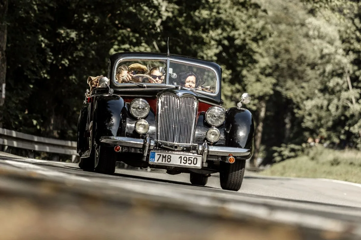 Klenoty motorismu ve Šternberku: město i trať ovládne Ecce Homo Historic