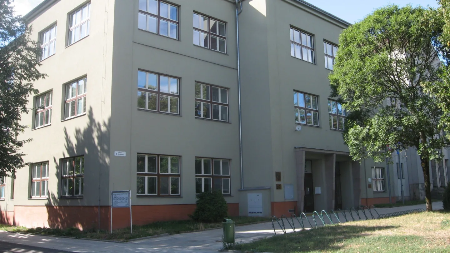 Bývalá reálka v Prostějově, nyní SOŠ