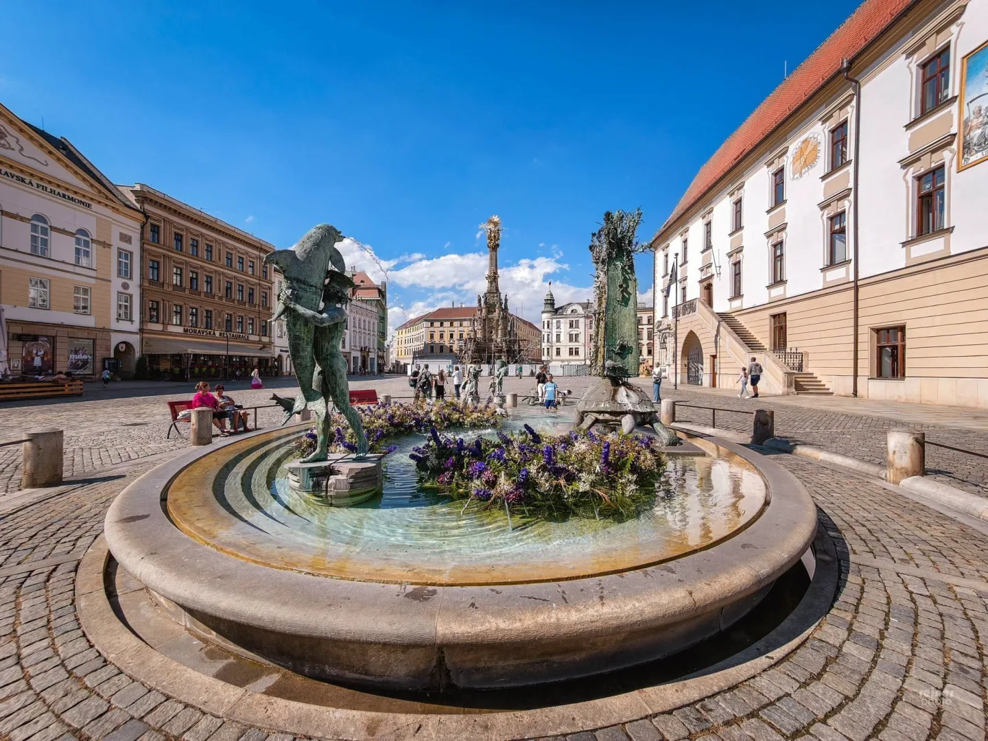 Sloup Nejsvětější Trojice je opět dominantou Olomouce. Lešení po dvou letech zmizelo