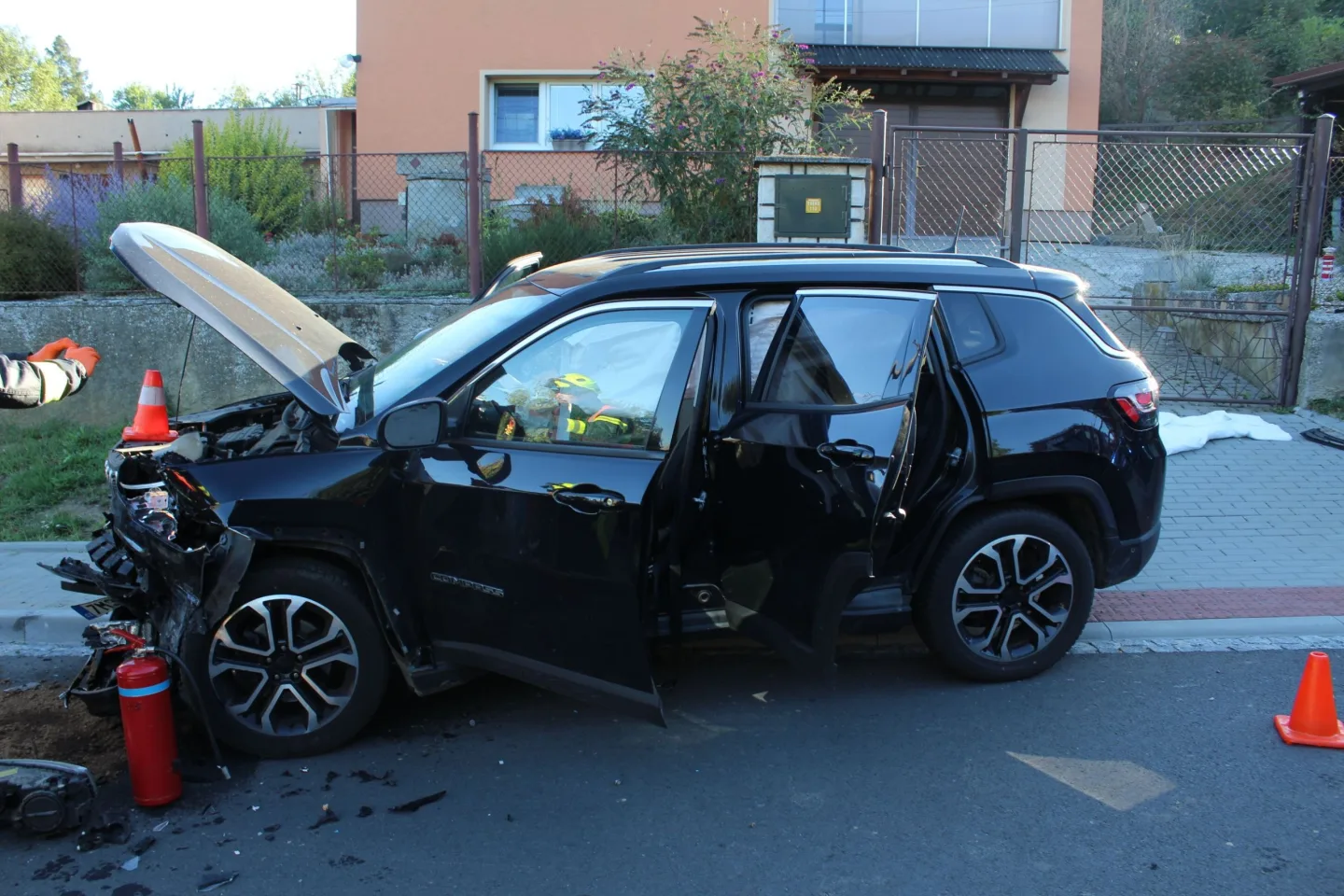 Šest zraněných lidí. Řidičku v Přerově oslnilo slunce a srazila se s dalším autem